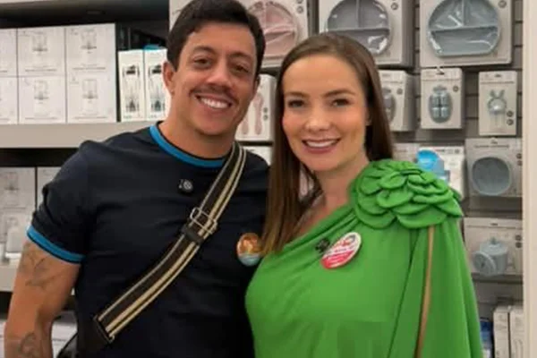 Renato Albani e Juju fazem enxoval da filha e item inusitado chama atenção