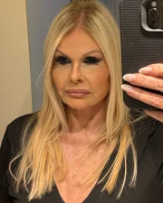 Monique Evans diz ser pioneira no Carnaval após escolha de Anitta; entenda