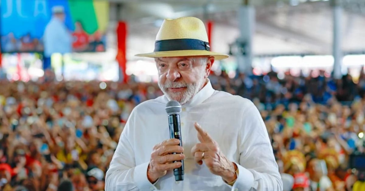 Na TV, Lula promete educação em tempo integral e convida eleitores para campanha nas redes