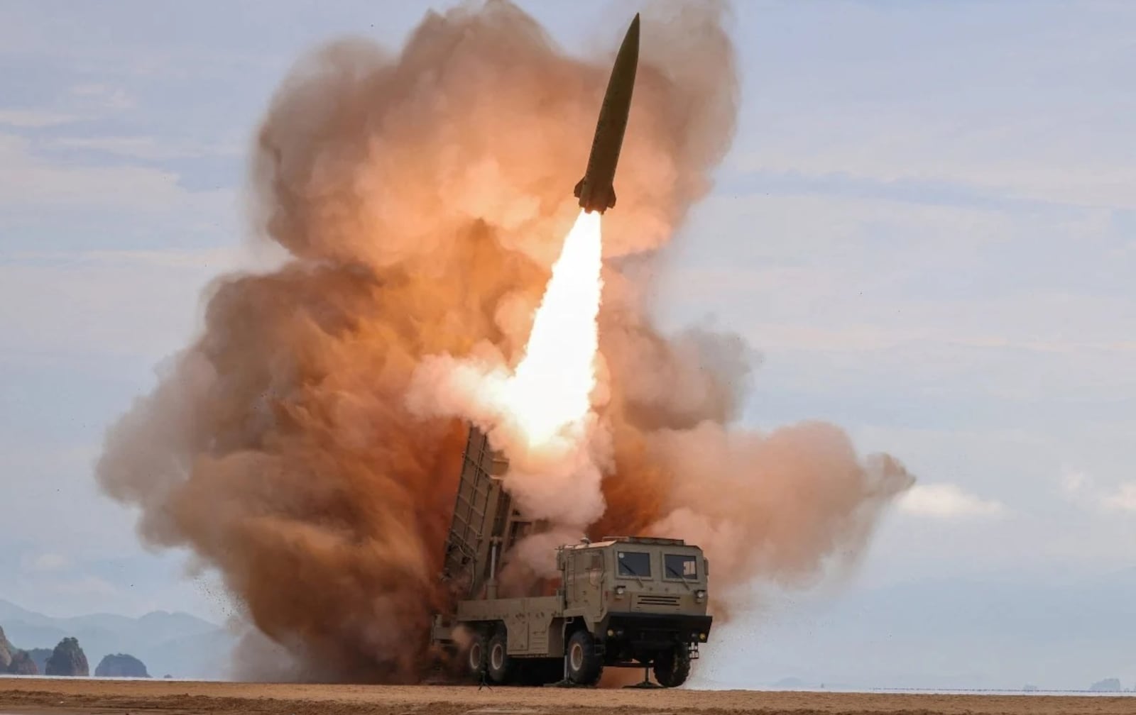 Regime de Kim Jong-un vem investindo no poderio nuclear da Coreia do Norte KCNA