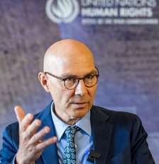 Volker Türk, alto comissário das Nações Unidas para os Direitos Humanos, fala à imprensa no Palais Wilson, sede do Alto Comissariado das Nações Unidas para os Direitos Humanos (ACNUDH), em Genebra, na Suíça, em 10 de junho de 2026. Foto: RFI