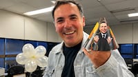 Gottino e Lombardi dão show de elegância em preparação para o Cidade Alerta: ‘Dupla de milhões’
