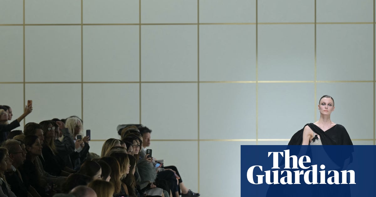 Com turbulências por todos os lados, a Armani joga com segurança e tranquilidade em Milão