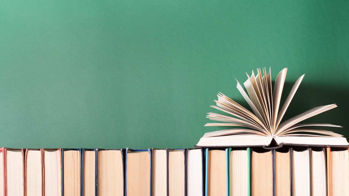 Prêmio literário francês retira livro de competição por suspeitas de uso de IA
