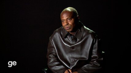 “Eu queria vestir a camisa 10”: Edilson Capetinha detalha polêmica com Petković