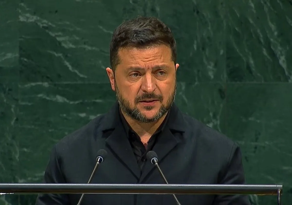 Imagem colorida mostra presidente Zelensky - Metrópoles