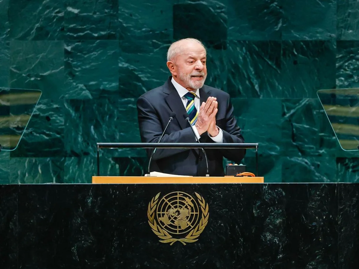 Lula em discurso na ONU: "O Brasil não cabe no quintal de ninguém"