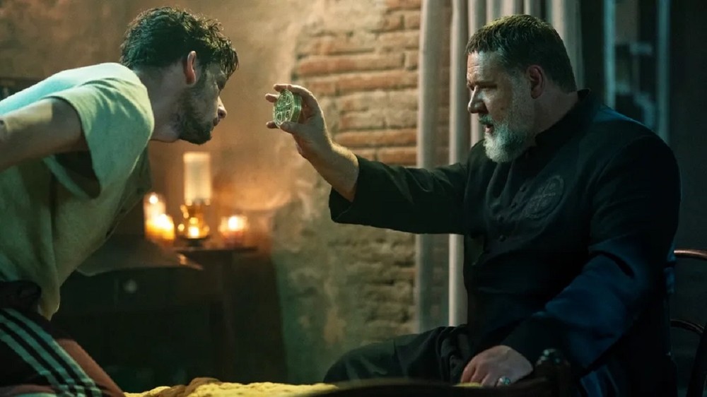O Exorcista do Papa é baseado nos livros de memórias An Exorcist Tells His Stor e An Exorcist: More Stories do padre Gabriele Amorth — Foto: Reprodução/IMDb