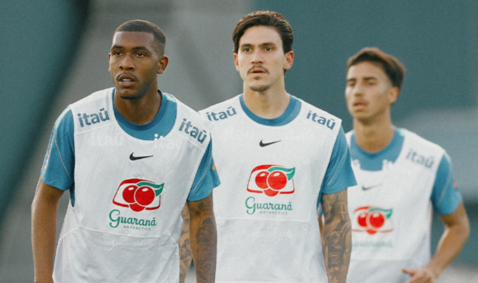 Jogadores da Sele&ccedil;&atilde;o durante treino na Austr&aacute;lia