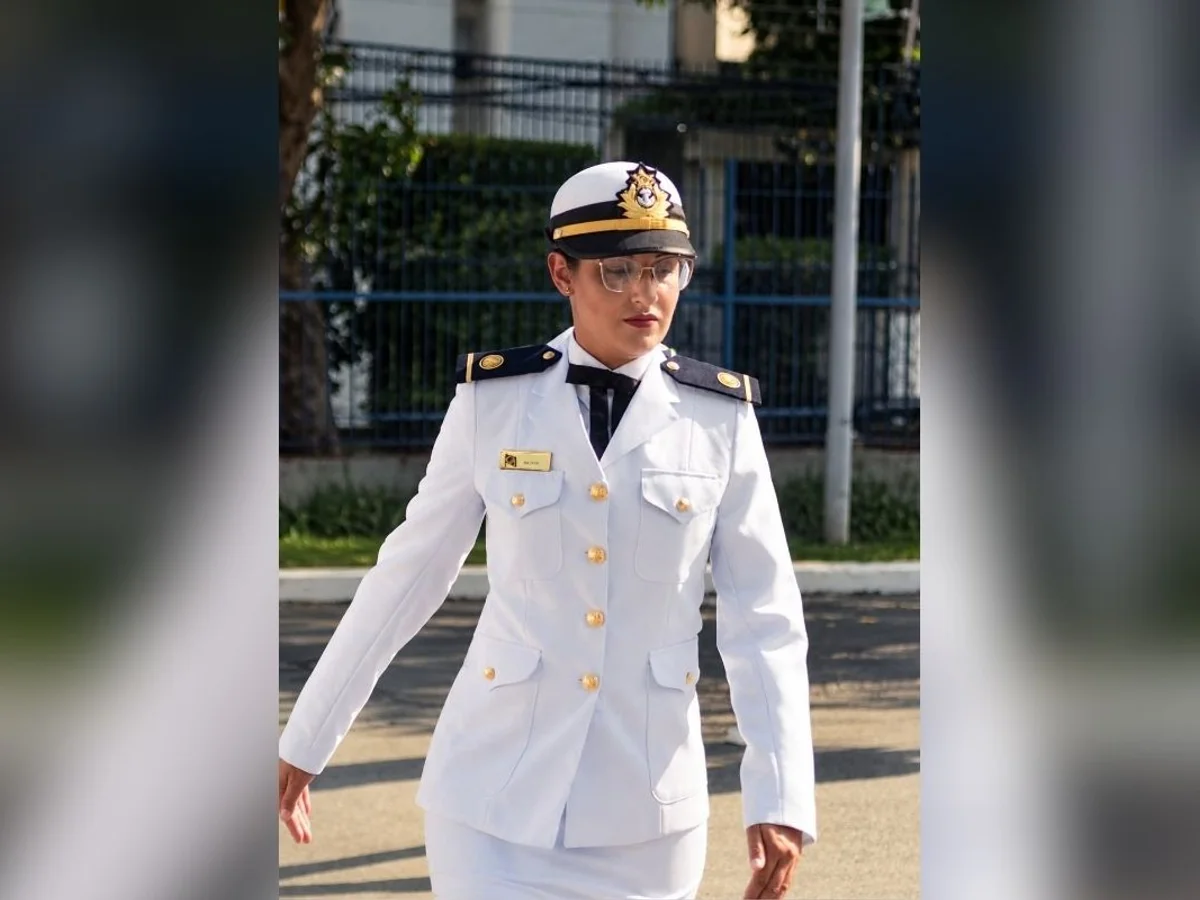Marinha diz que engenheira foi achada "desfalecida" em alojamento da USP