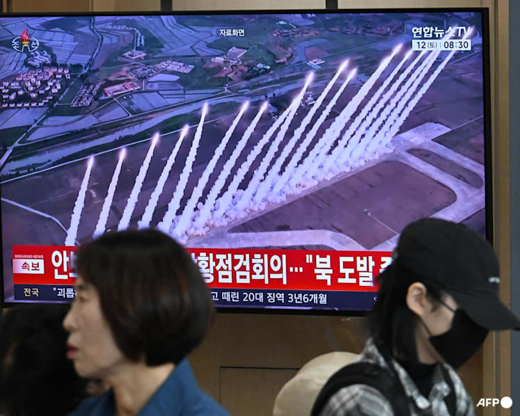 North Korea fires unidentified projectile into East Sea: Seoul