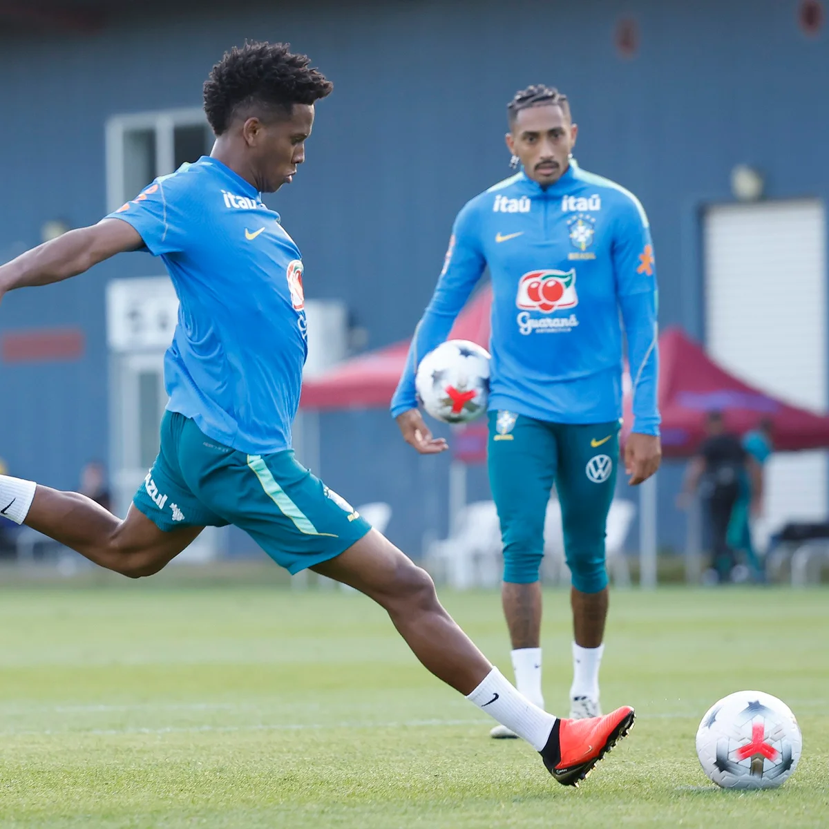 Carlo Ancelotti treina com elenco completo pela primeira vez na Austrália