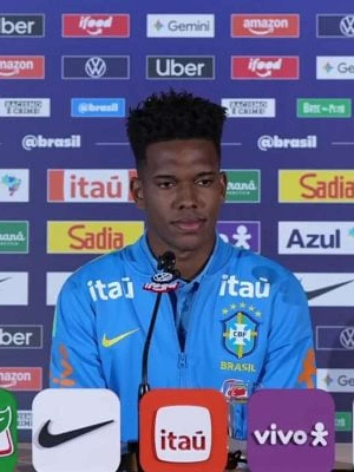 Estêvão destaca "meses difíceis" para se recuperar de lesão
