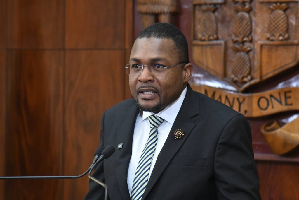 Comissário de estradas para regulamentar todas as estradas — Morgan