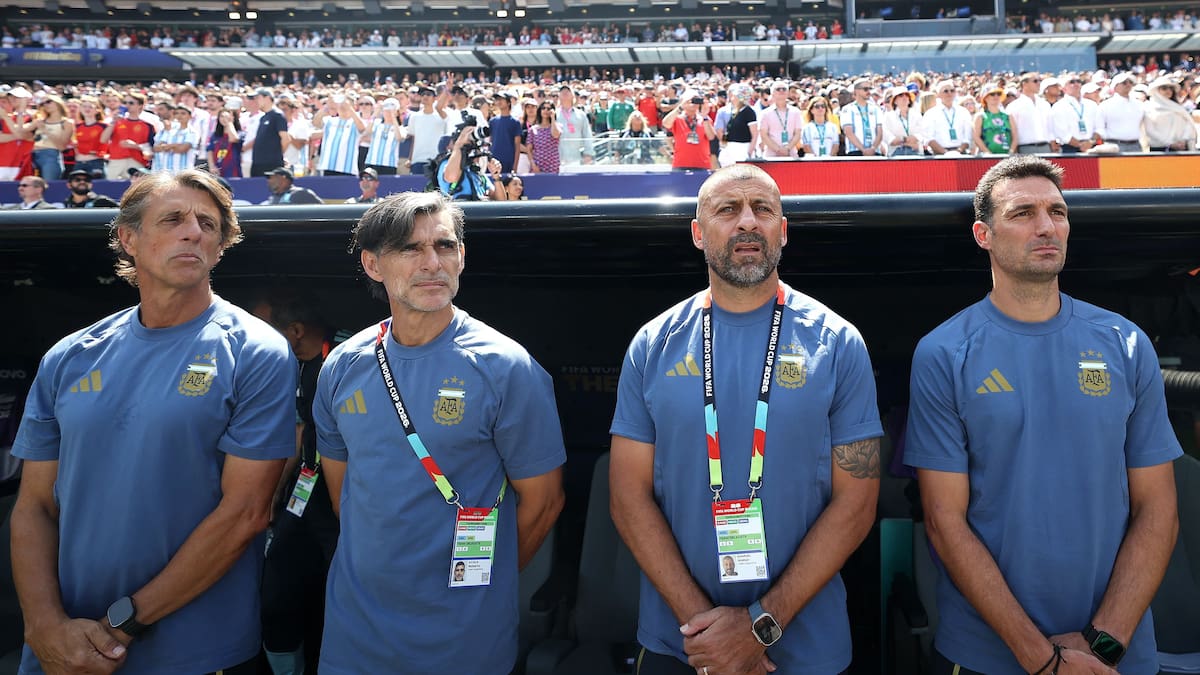 Emiliano "Dibu" Martínez sostuvo que el equipo respetará lo que decida Scaloni junto con su cuerpo técnico