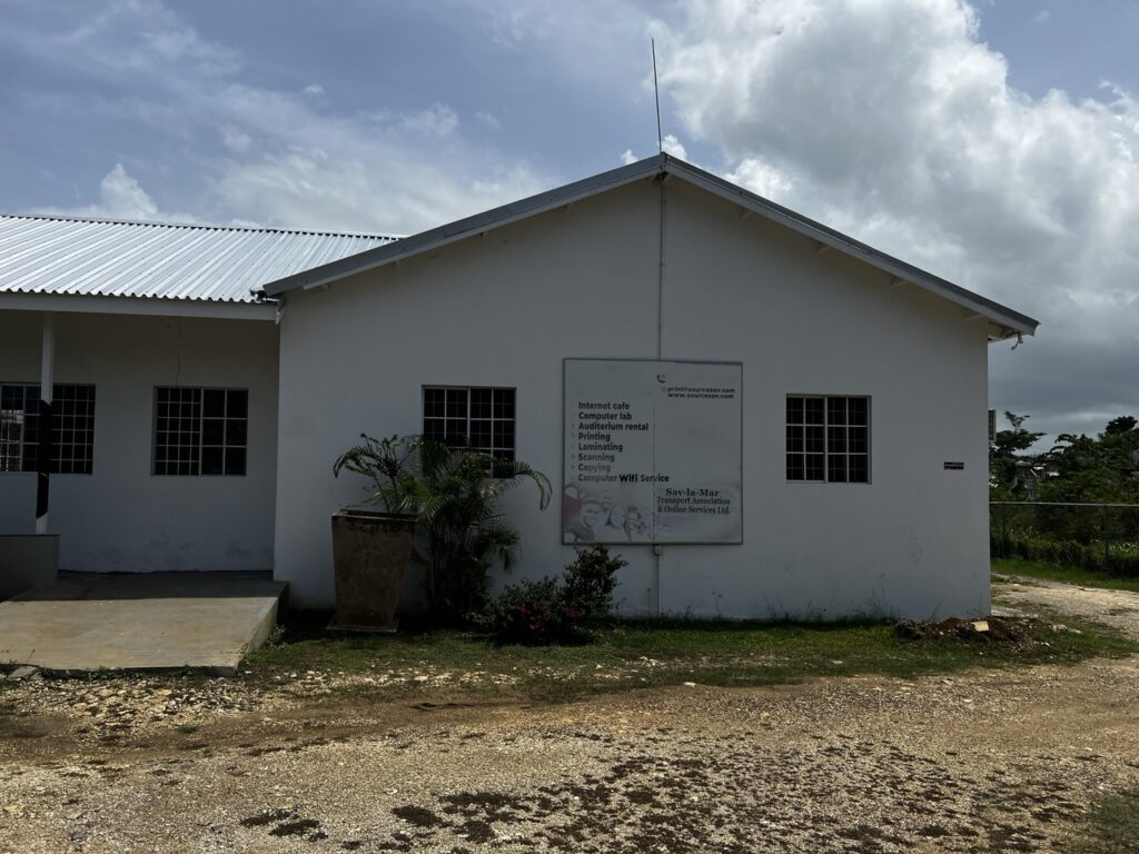 Y'Menettes Centre restaurado, pronto para retomar serviços comunitários vitais em Westmoreland