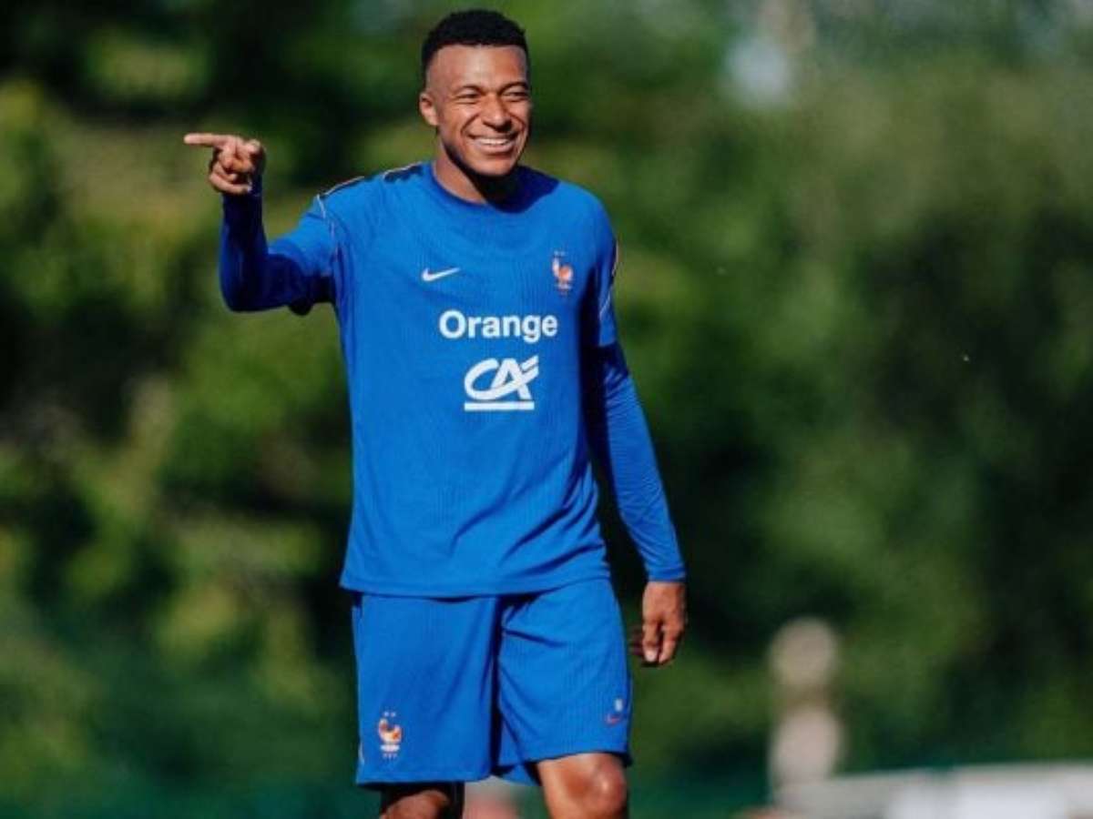 Gripe tira Mbappé de treino antes de estreia na Liga das Nações
