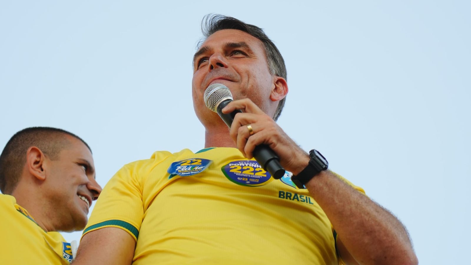 Flávio Bolsonaro diz que vai investir em petróleo durante carreata Charles Vieira/Campanha de Flávio Bolsonaro - 26.09.2026