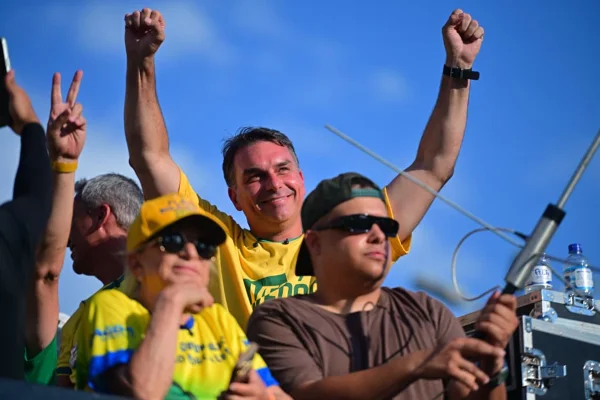 Messias defende CNBB e condena “ataques e agressões” de Flávio Bolsonaro - destaque galeria