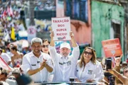 Presidente levou a pauta da taxação dos super-ricos para as ruas de Salvador