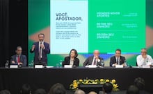 Cofrinho, caixinha e porquinho: como funcionam esses produtos oferecidos pelos bancos?