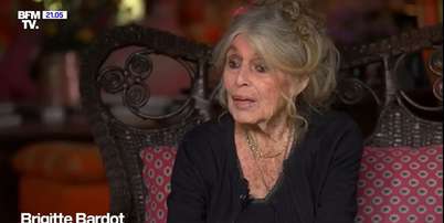 Brigitte Bardot na &uacute;ltima entrevista a um canal de TV, em maio de 2025, em sua casa em Saint-Tropez, na Riviera Francesa Foto: Reprodu&ccedil;&atilde;o/TV