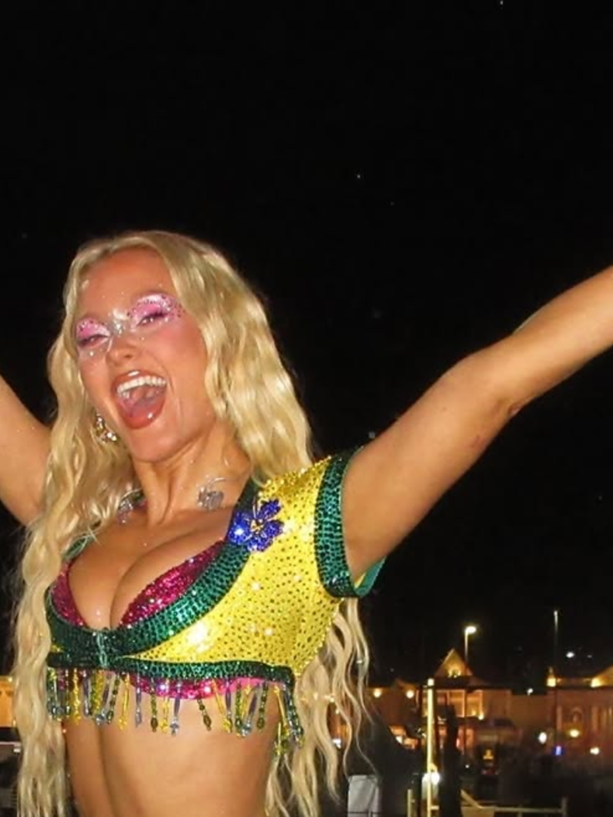 Zara Larsson revela como aprendeu rebolado que impressionou em show no Rock in Rio