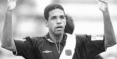 Zagueiro Henrique, cria do Vasco, morreu aos 49 anos Foto: Reprod&ccedil;&atilde;o/X/@VascodaGama