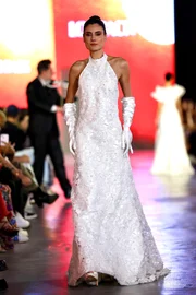 Imagem da matéria: Louback, Naked e Amarante Brasil fecham 2º dia de Metrópoles Catwalk