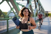Dia do Sorvete: faça em casa versão fit que leva apenas banana congelada