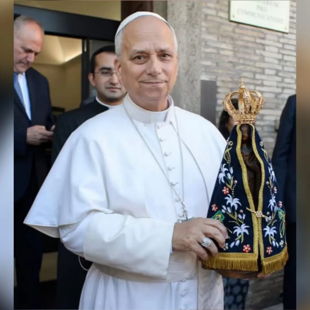Pivô de disputa eleitoral, Nossa Senhora teve imagem abençoada por Leão XIV