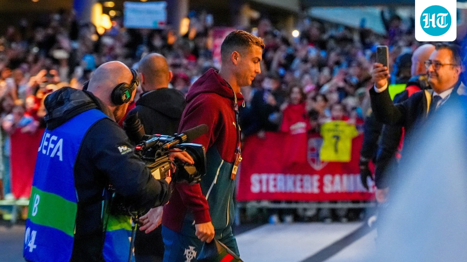 Noite bizarra de Cristiano Ronaldo: É ignorado enquanto a sequência de 18 anos termina na vitória da Portugal por 2-1 sobre a Noruega