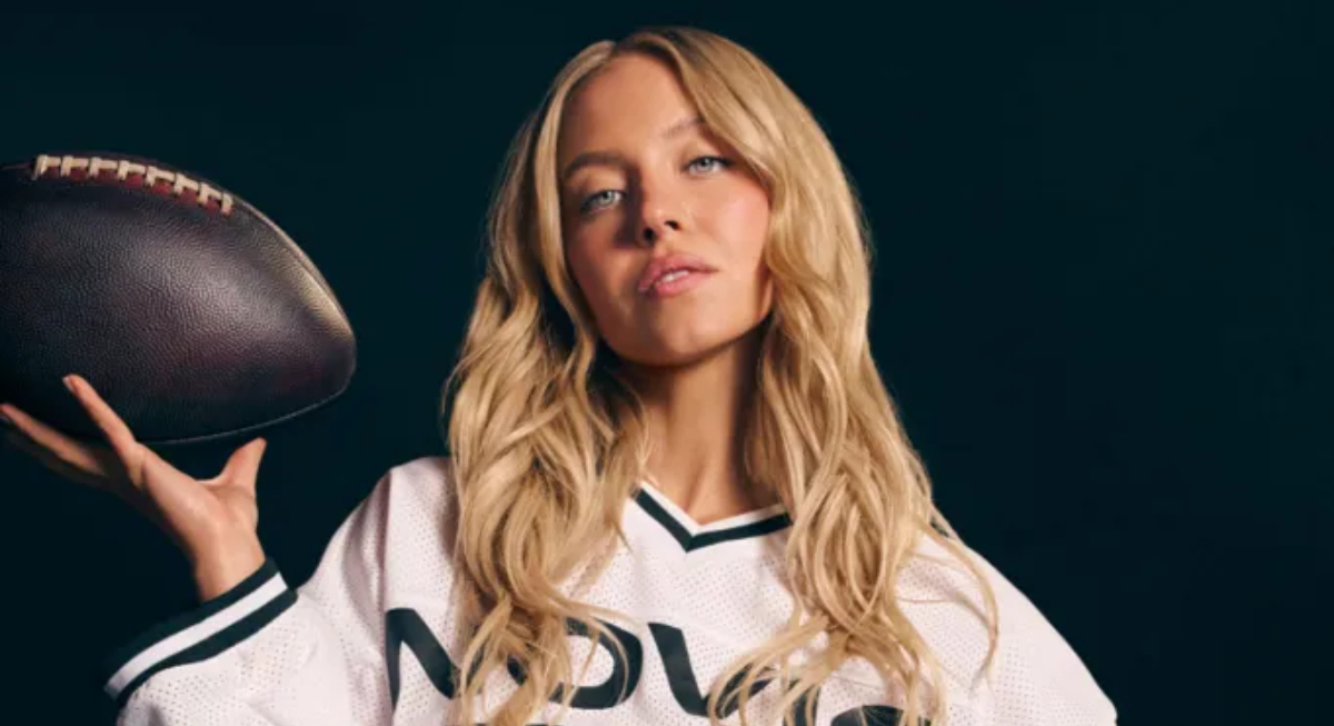 Sydney Sweeney posa nua, enfurece atletas e prova que é a maior treteira de Hollywood