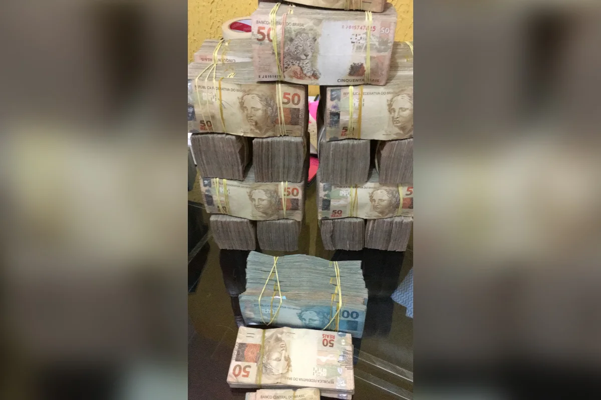 PF acha “torre” de dinheiro em operação contra “herança” de máfia italiana