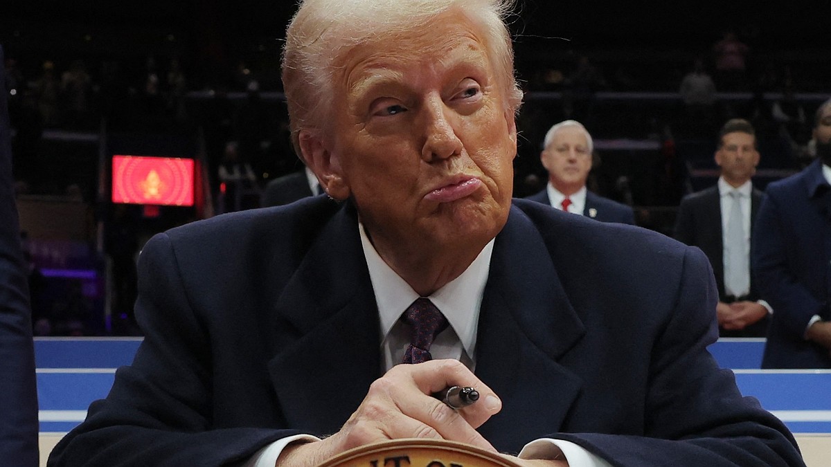 Ele está decepcionado: Trump queixou-se de que ninguém o protege nem elogia suas realizações durante seu segundo mandato presidencial.