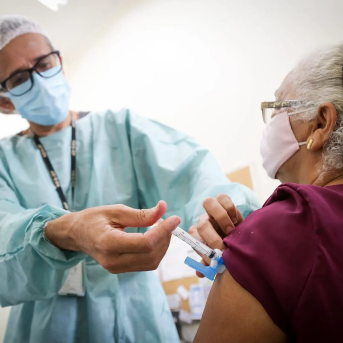 Pneumo 20: DF receberá 13 mil doses para vacinar idosos de 85 anos ou mais
