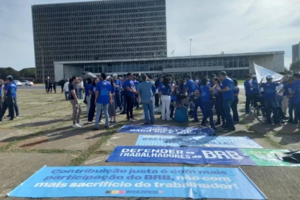 BRB garante salário a empregados em caso de mudança do controle acionário