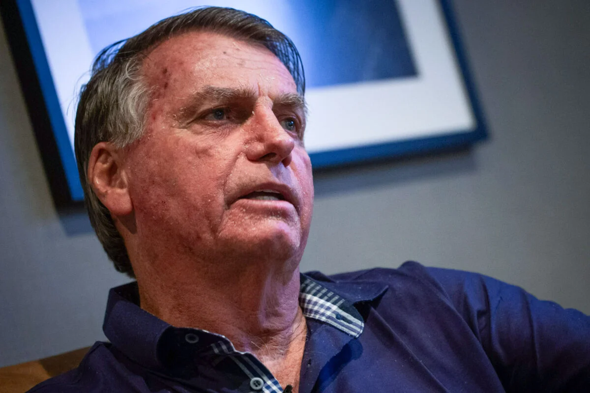 Bolsonaro pede a Kassio suspensão da pena de 27 anos e 3 meses