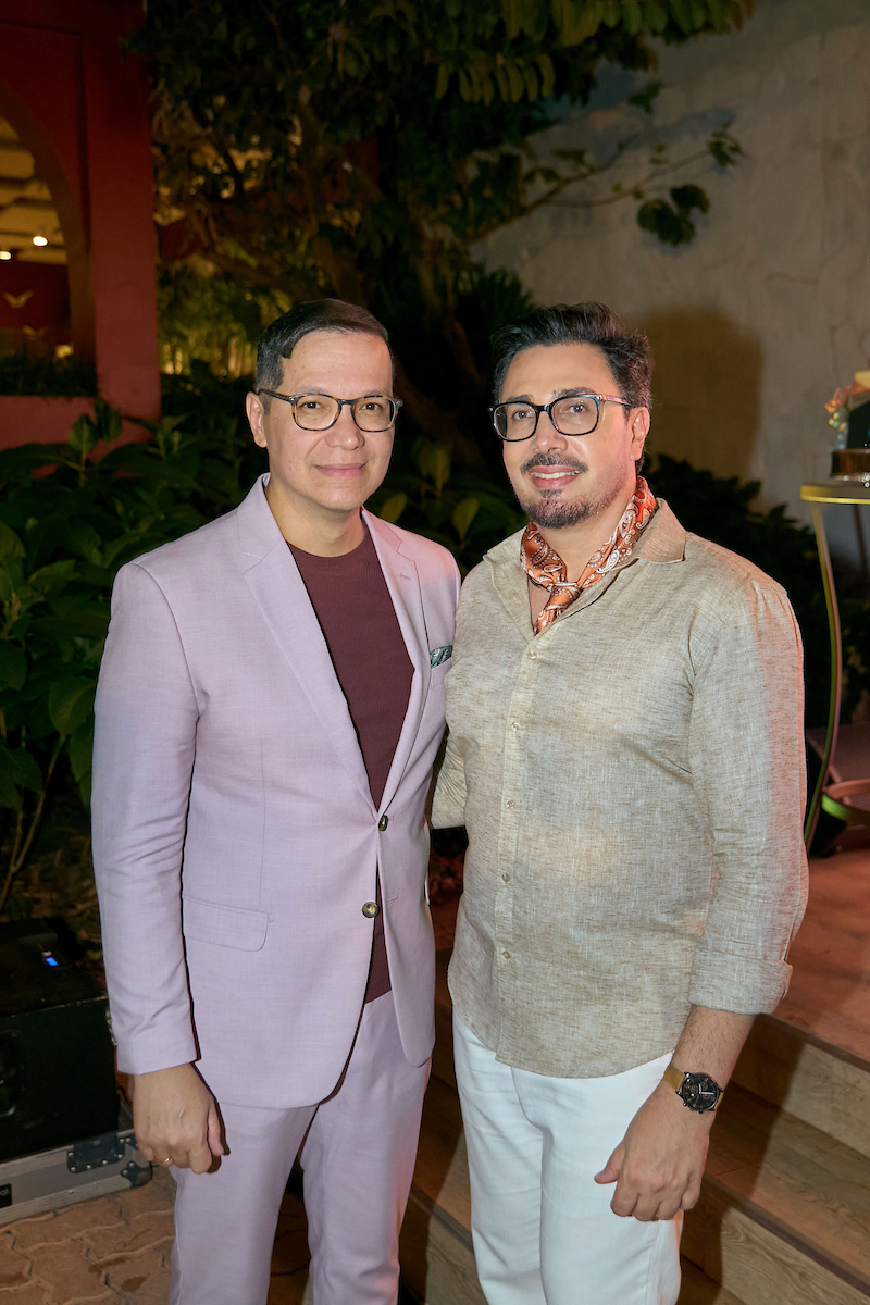 Marcelo Chaves reúne amigos especiais para celebrar nova idade na CASACOR