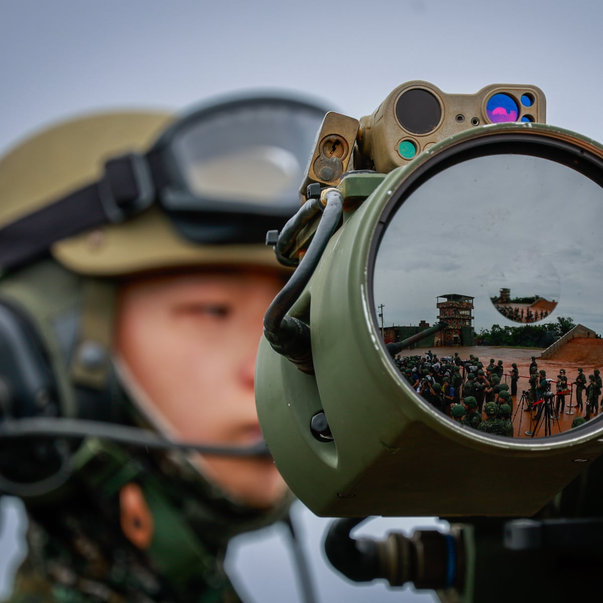 Trump perguntou a Xi Jinping se a China gostaria de comprar armas dos EUA, diz embaixador americano