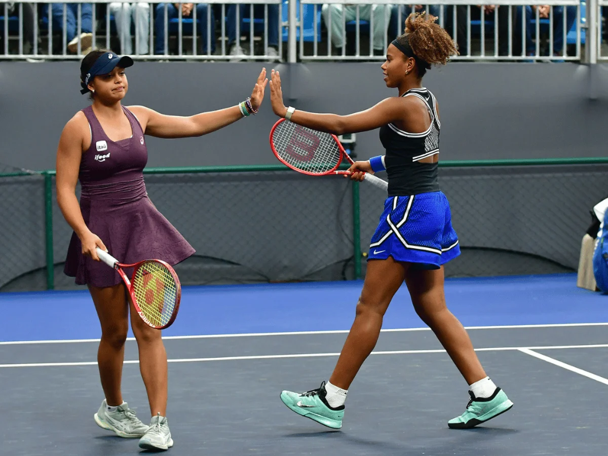 De virada, Naná Silva e Victoria Barros vencem na estreia do SP Open