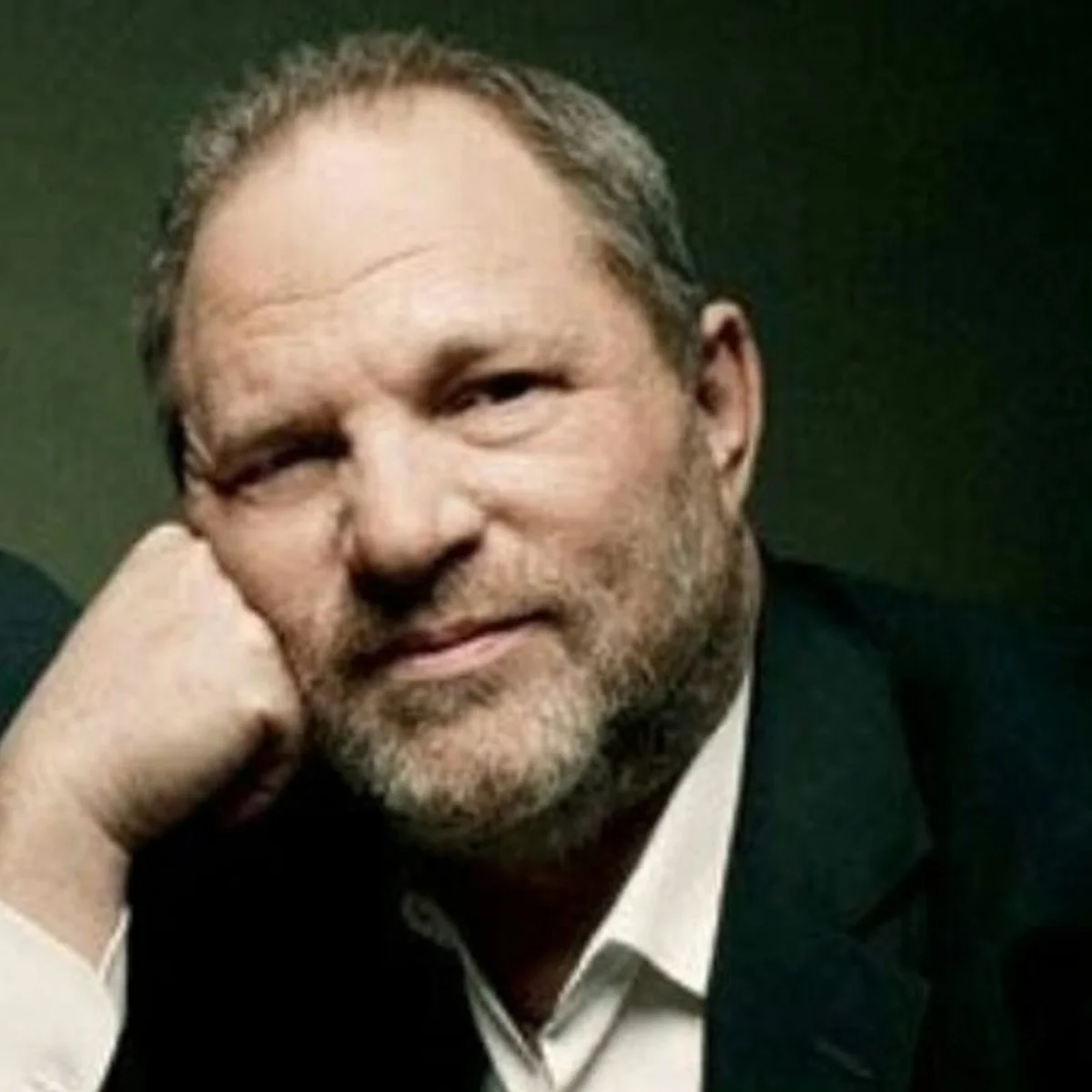 Harvey Weinstein é condenado a 15 anos por crime sexual contra assistente