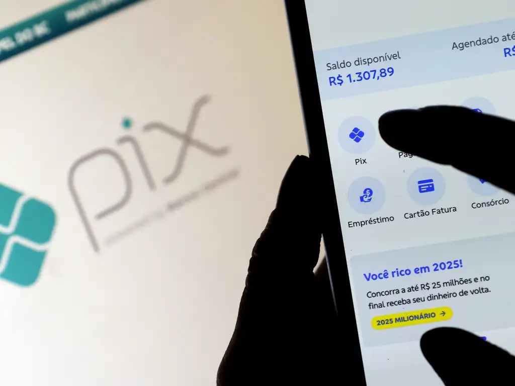 Pix bate recorde em agosto e supera a marca de 8 bilhões de transações em um mês