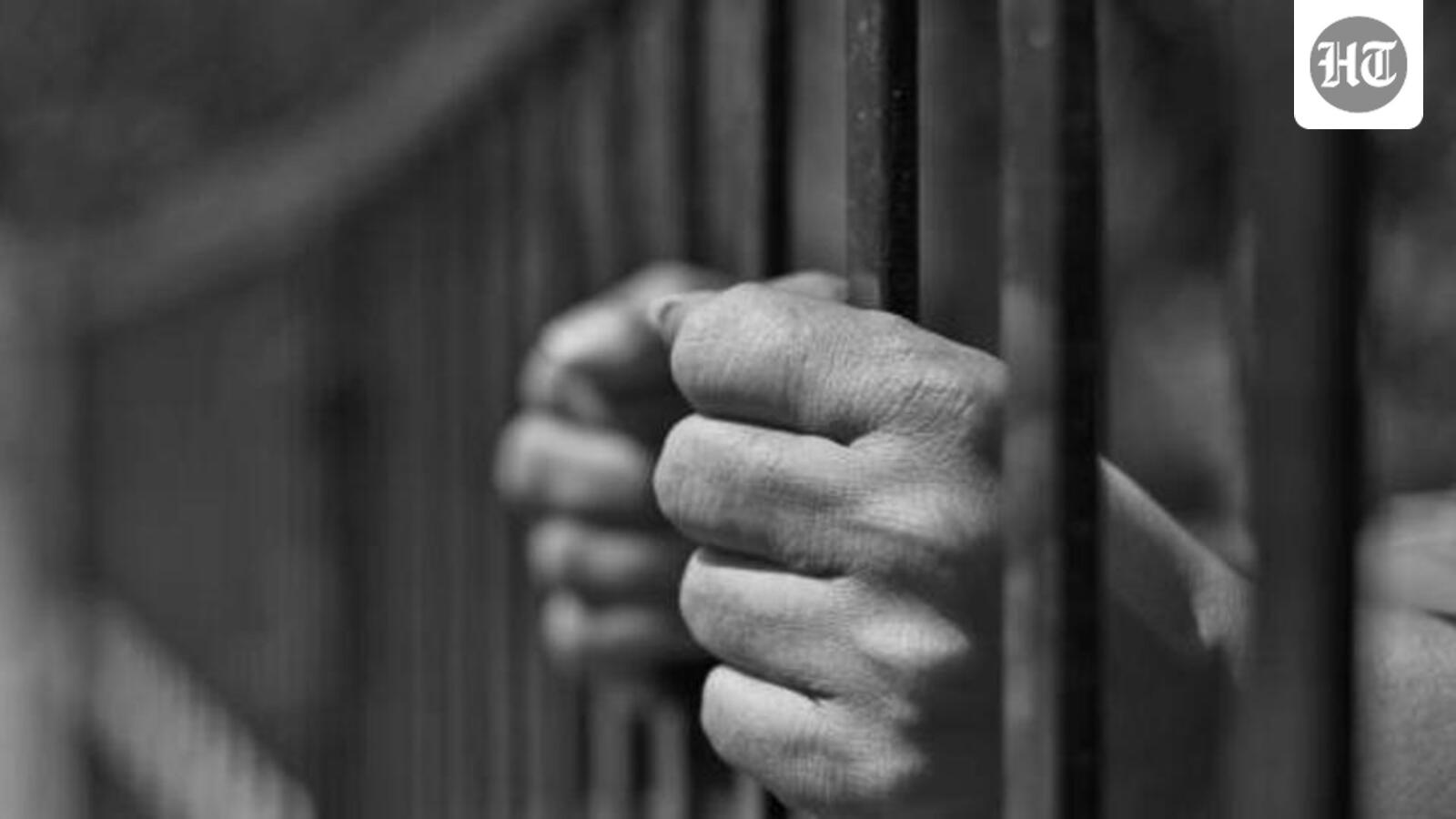 Superintendente da prisão de Odisha preso por suposta falsificação após fuga de detento