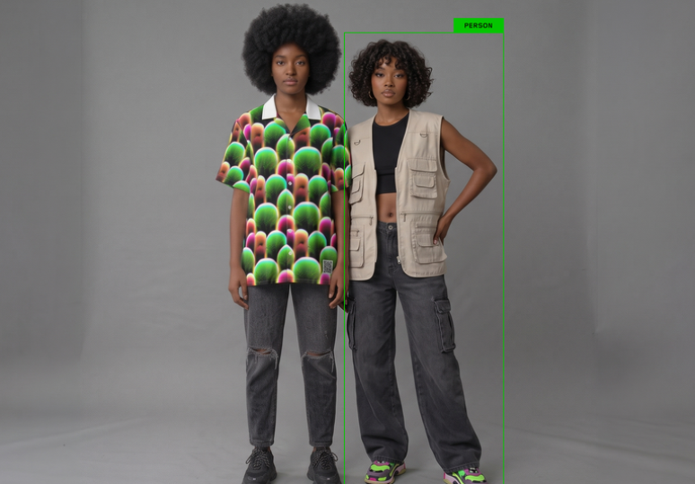 Designer cria camiseta que confunde câmeras de IA e promete camuflar identidade de quem a veste; saiba quanto custa