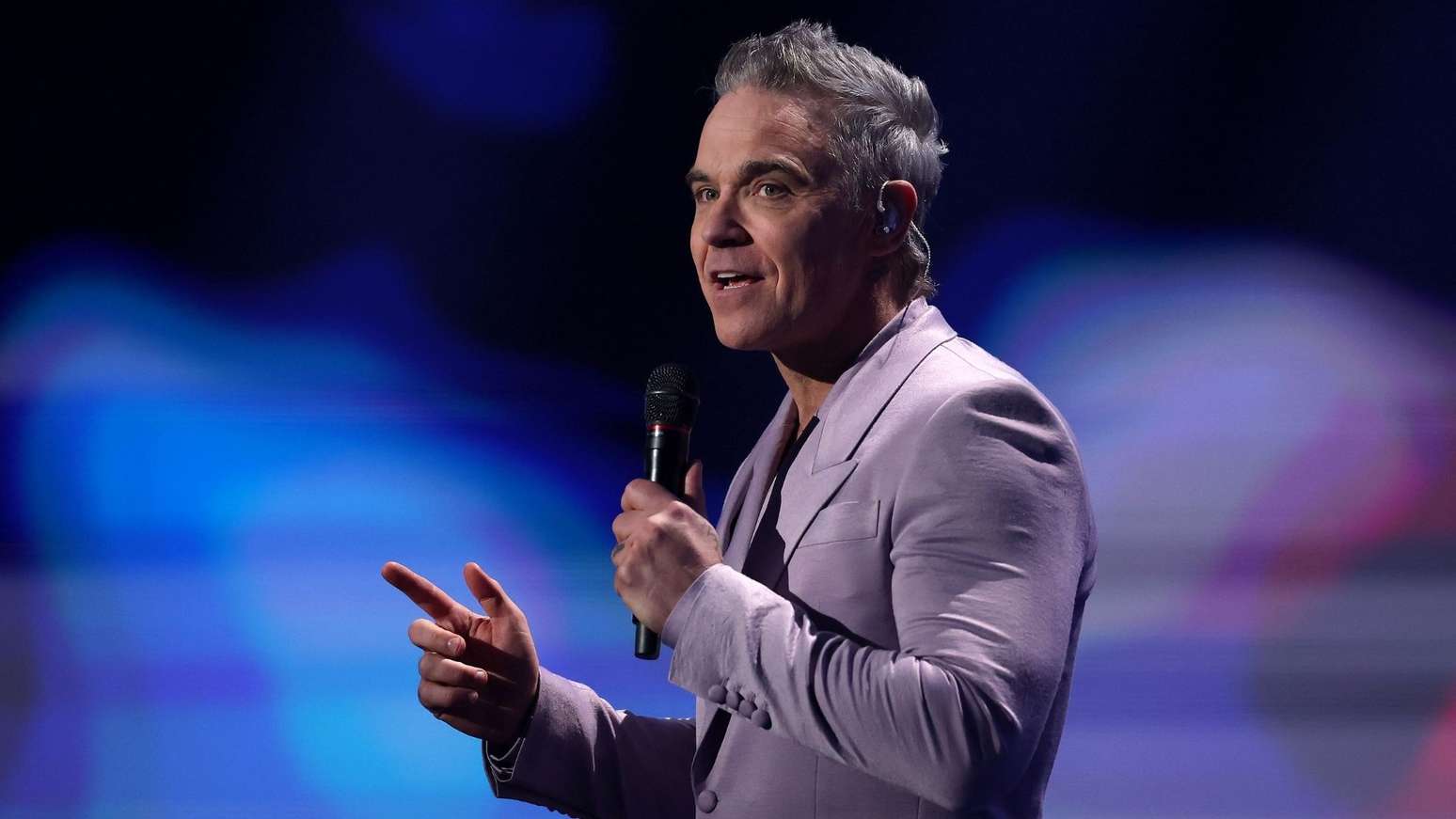 O cantor Robbie Williams