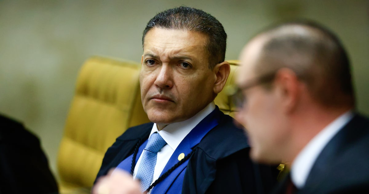Nunes Marques suspende propaganda de Lula que associa Flávio Bolsonaro a rachadinha e Banco Master