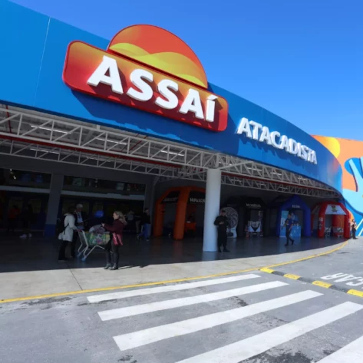 Cade aprova aquisição pelo Assaí de 18 postos de combustíveis instalados em lojas de SP