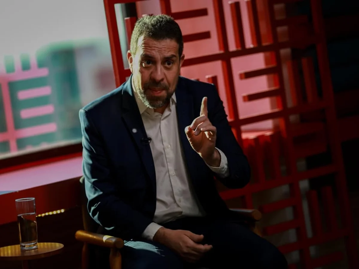 "Ninguém quer comer carne de burro por aqui", diz Boulos após fala de Milei
