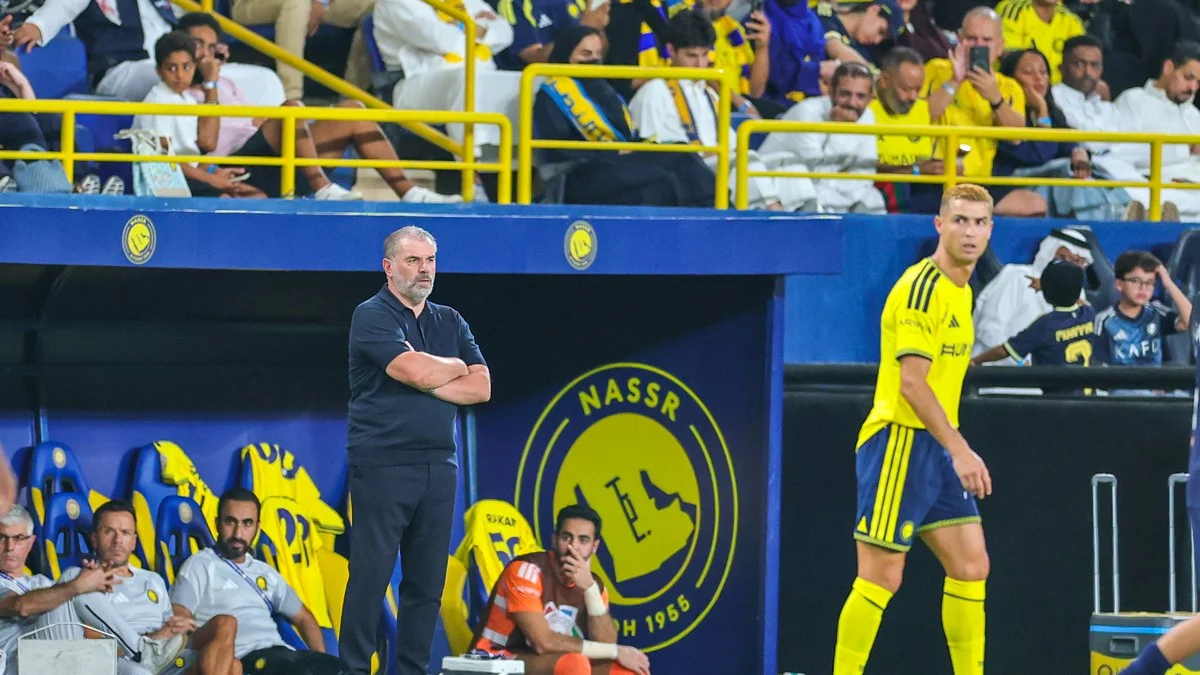 Técnico do Al-Nassr discute com jornalista ao defender Cristiano Ronaldo